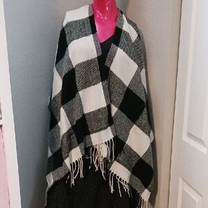 Black and White Checkered Shawl